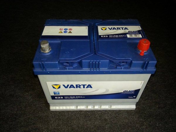 Akumulator Varta blue 70ah 630a e23